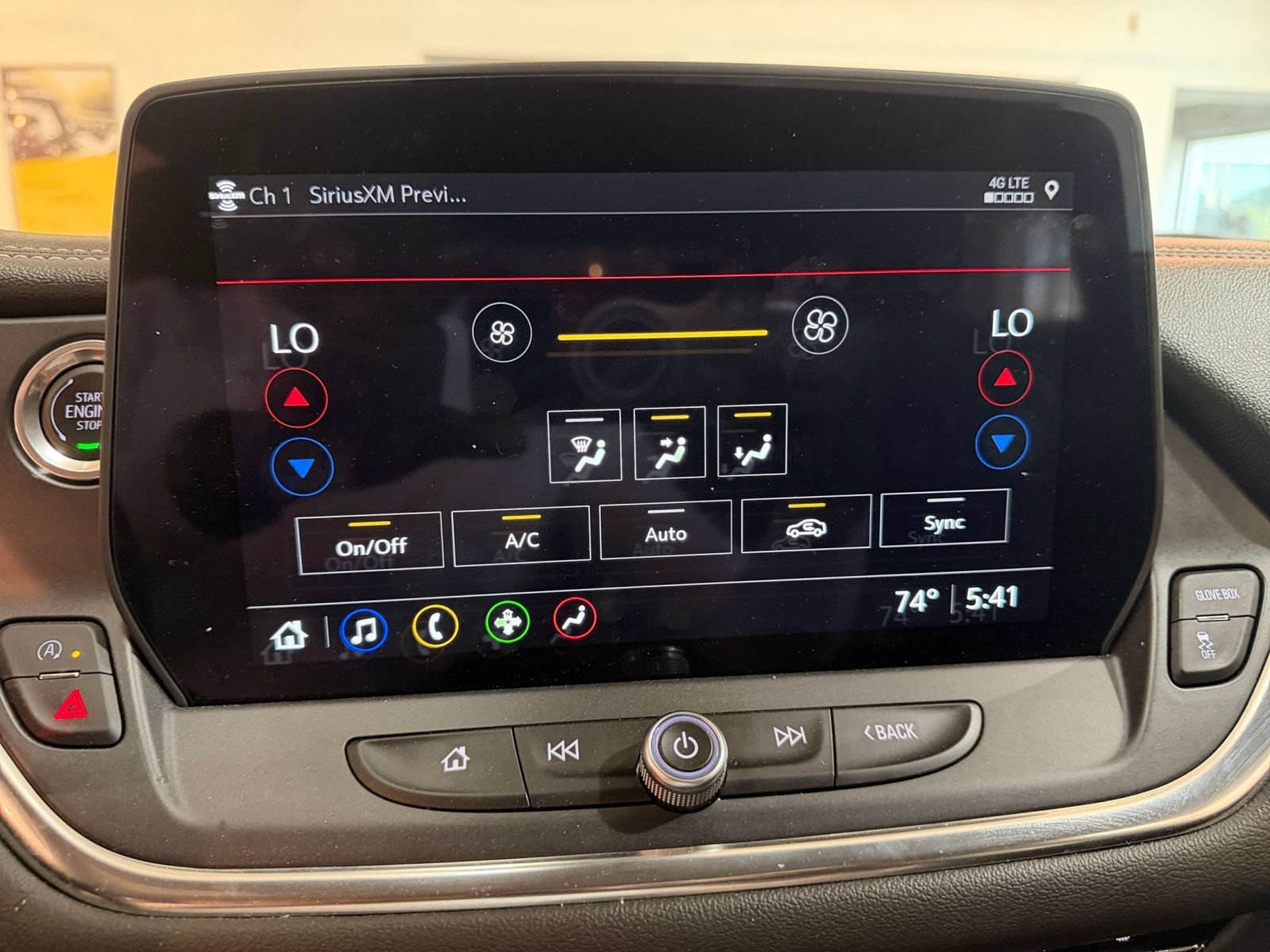 Used 2025 Chevrolet Blazer LT FWD image 19
