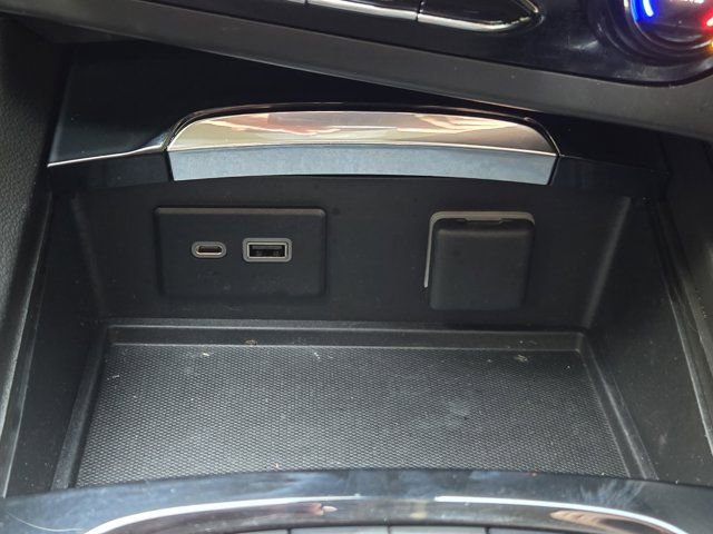 Used 2022 Buick Envision Preferred w/ Sport Touring Package FWD image 19