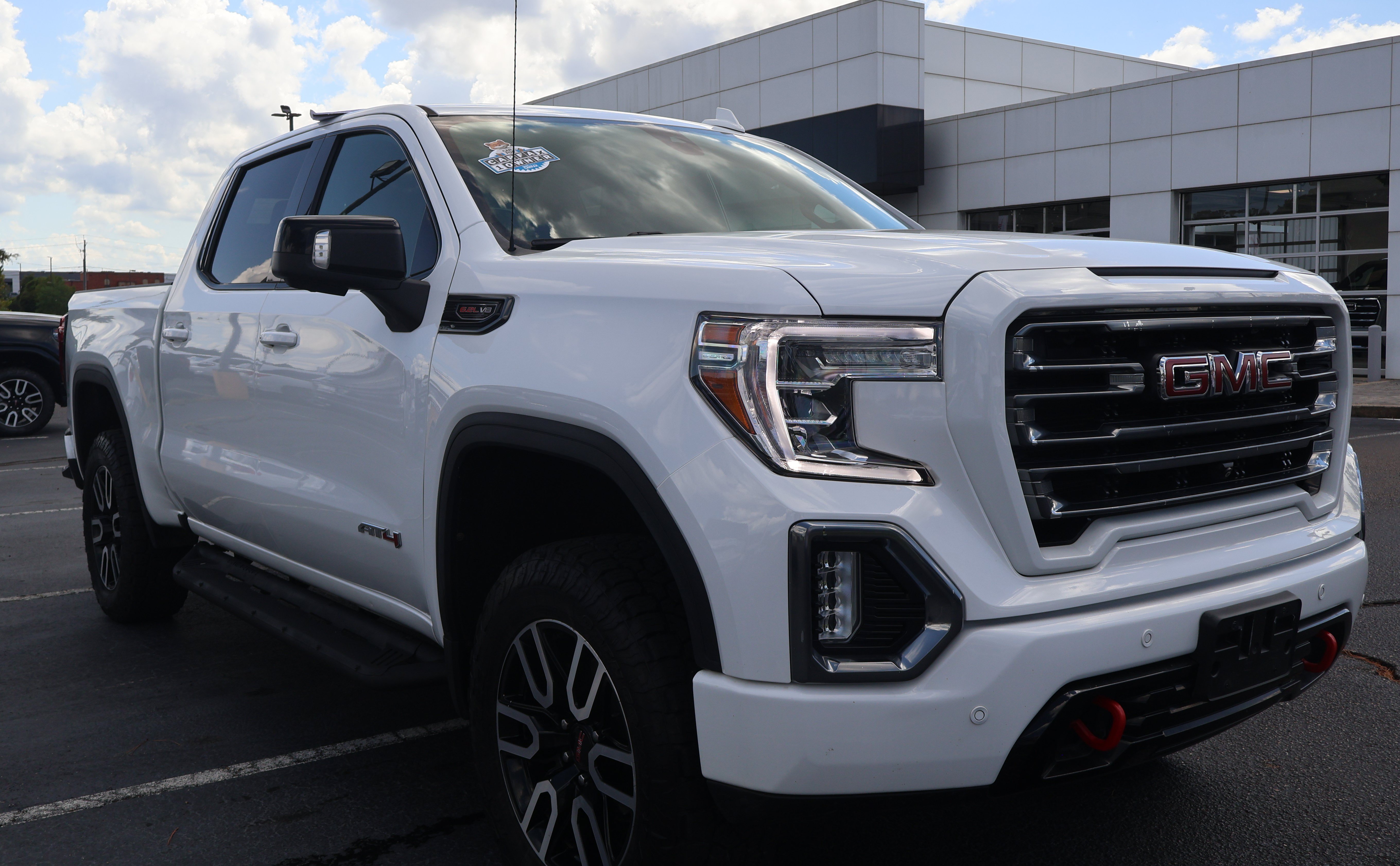 Used 2021 GMC Sierra 1500 AT4 w/ AT4 Value Package AWD/4WD image 14