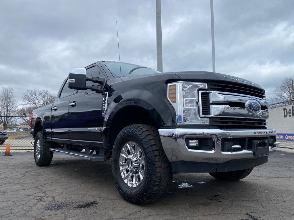 Used 2018 Ford F250 XLT w/ XLT Premium Package image 32