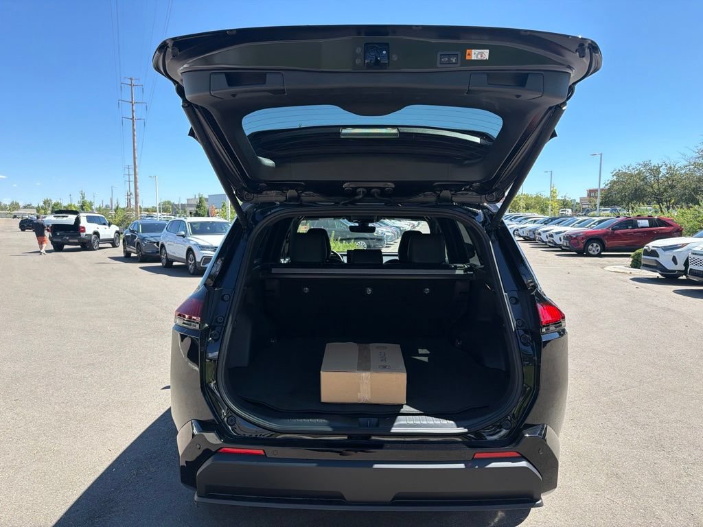 Used 2026 Toyota RAV4 AWD Plug-in Hybrid image 17
