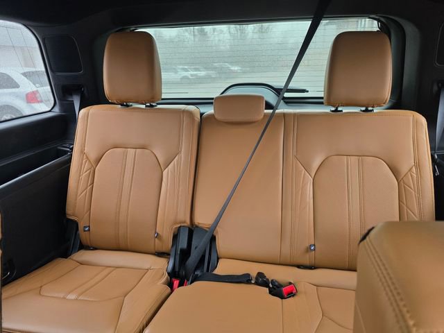 Used 2022 Ford Expedition Platinum image 14