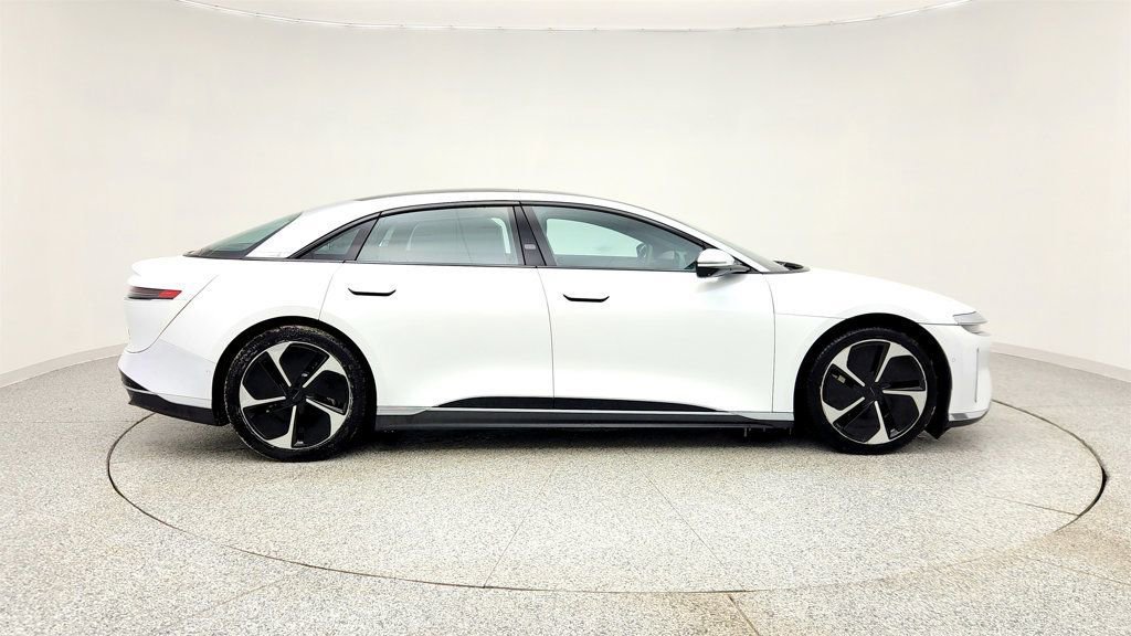 Used 2023 Lucid Air Touring image 4