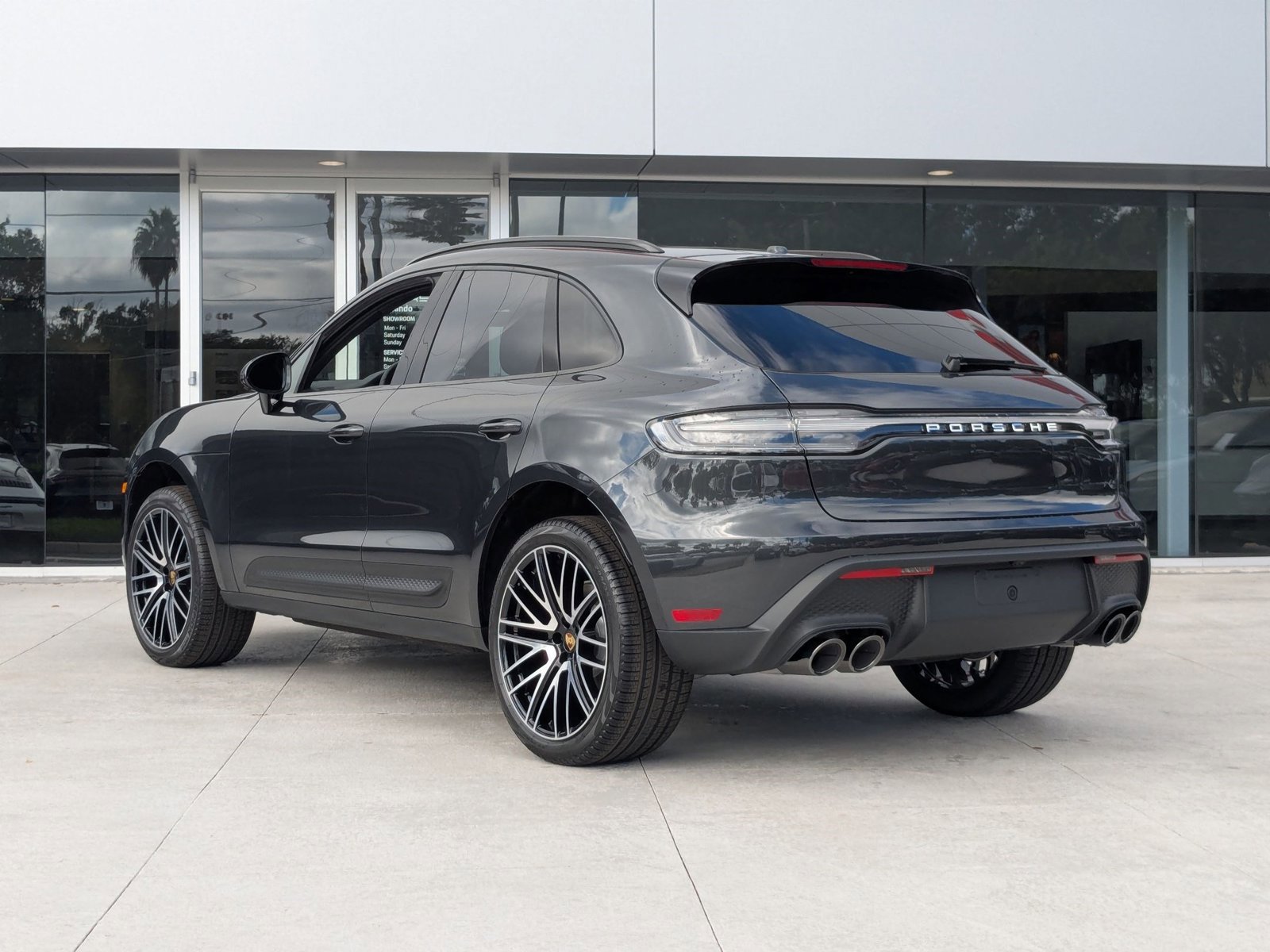 New 2026 Porsche Macan AWD/4WD image 3