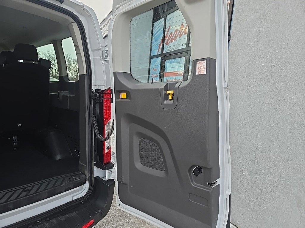 Used 2023 Ford Transit 350 XLT image 87