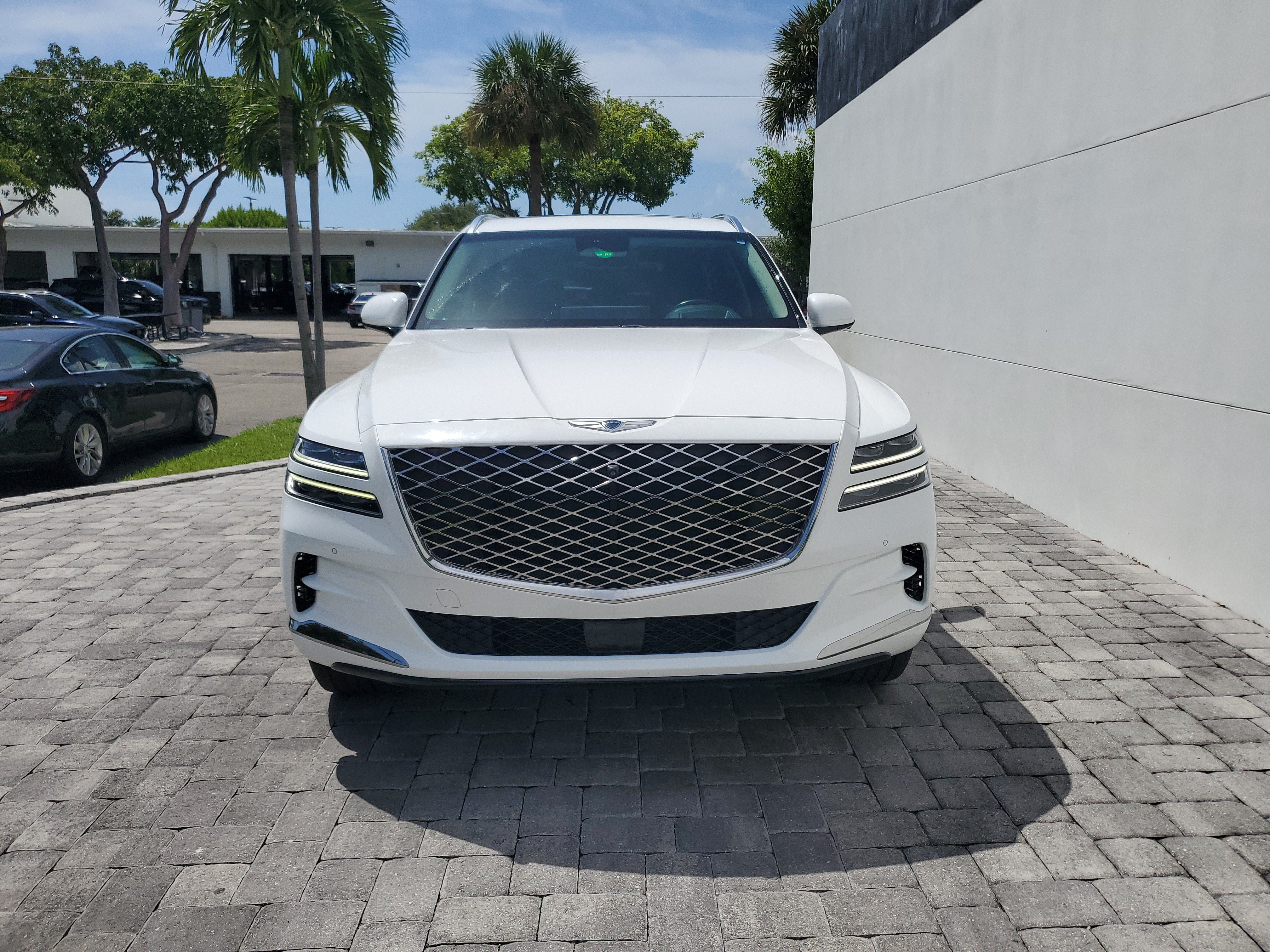 Used 2023 Genesis GV80 2.5T w/ Prestige 20" Package AWD/4WD image 2