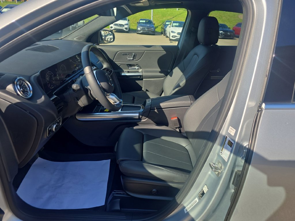 Used 2026 Mercedes-Benz GLA 250 4MATIC image 9