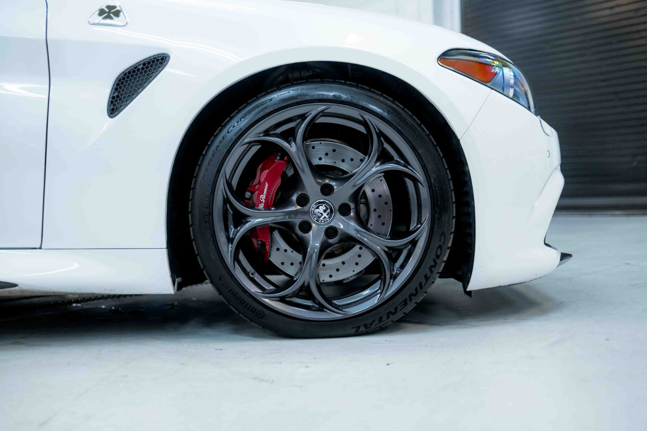 Used 2017 Alfa Romeo Giulia Quadrifoglio image 37