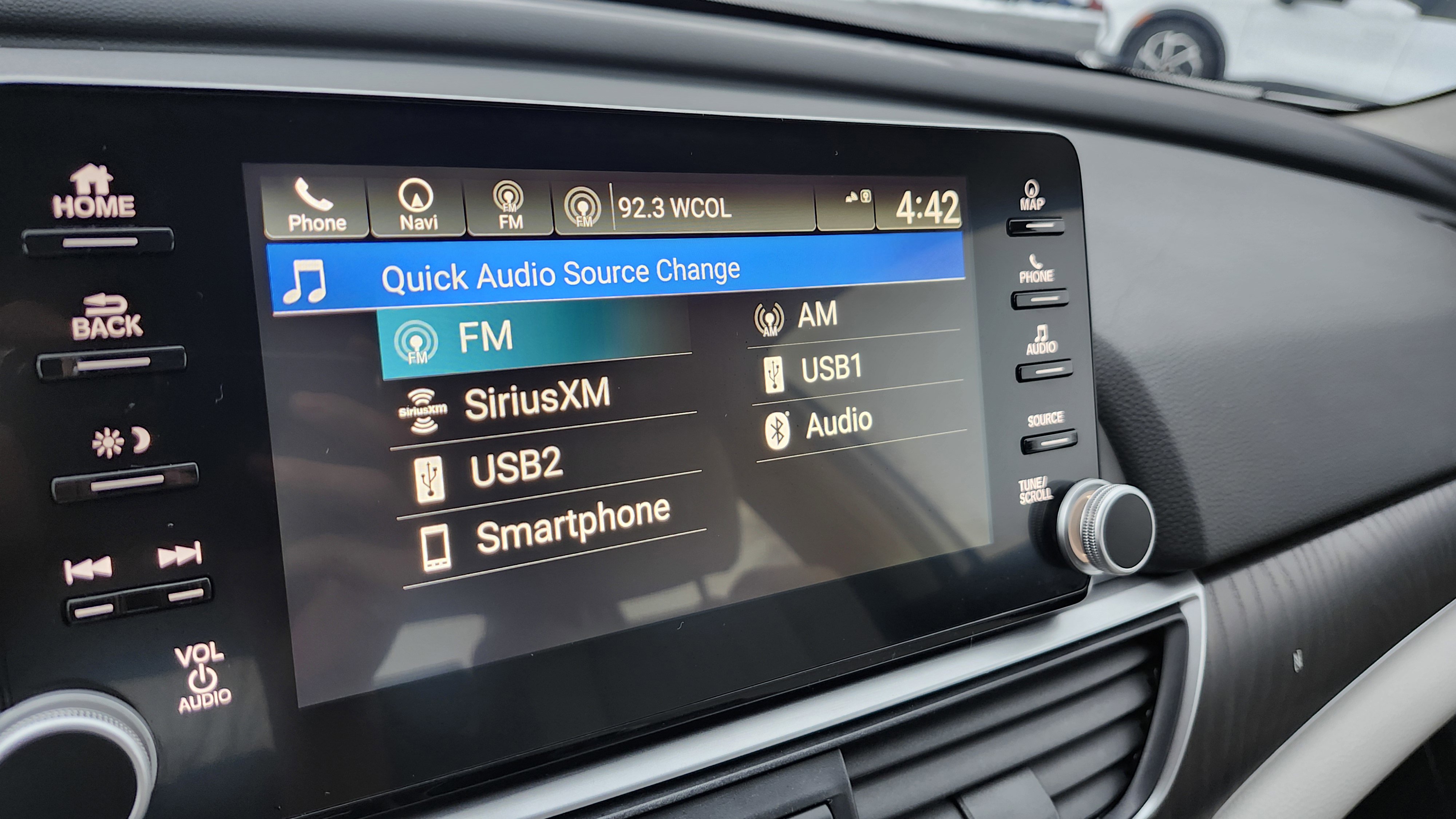 Used 2020 Honda Accord Touring image 8