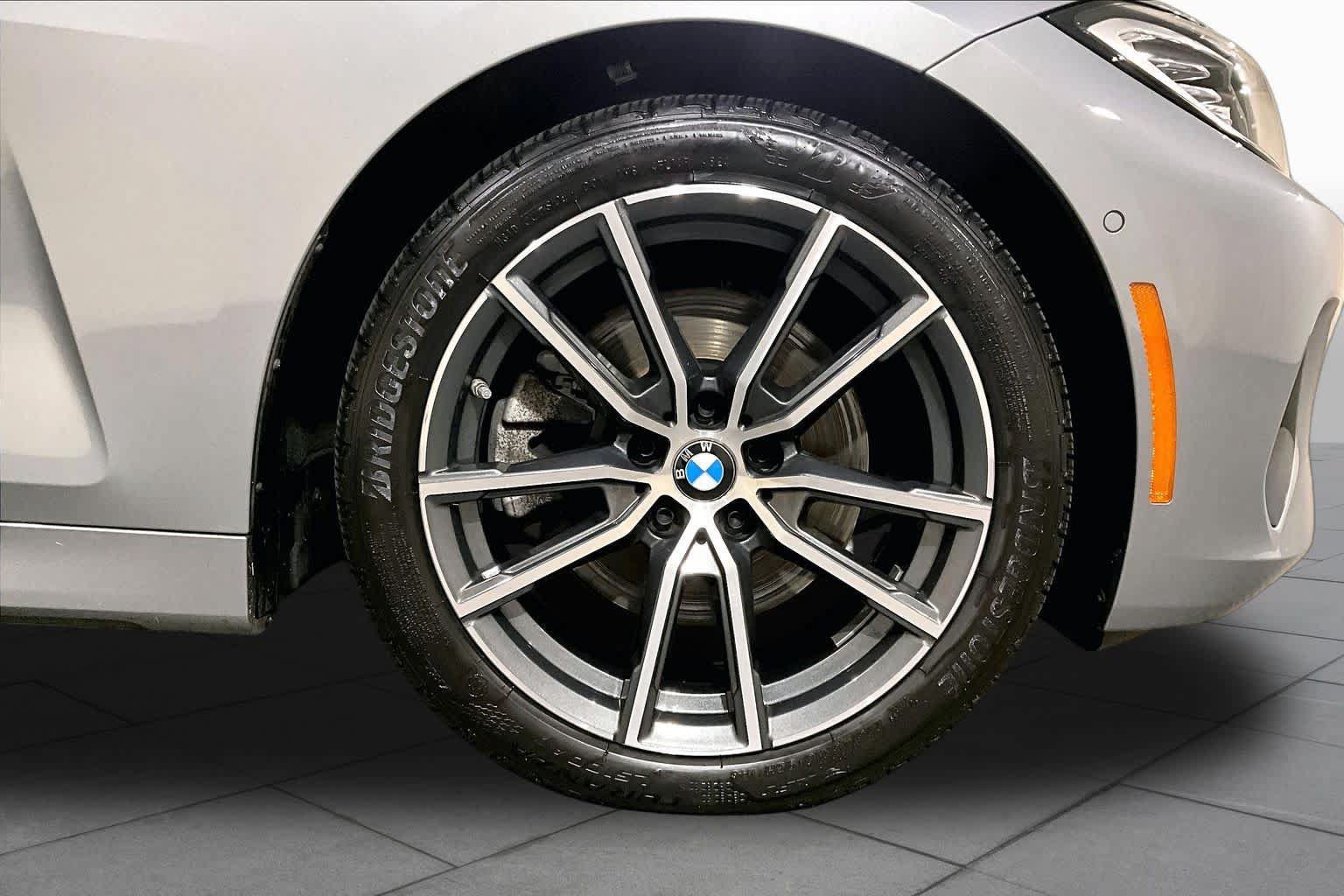 Used 2023 BMW 430i xDrive Coupe w/ Premium Package AWD/4WD image 10