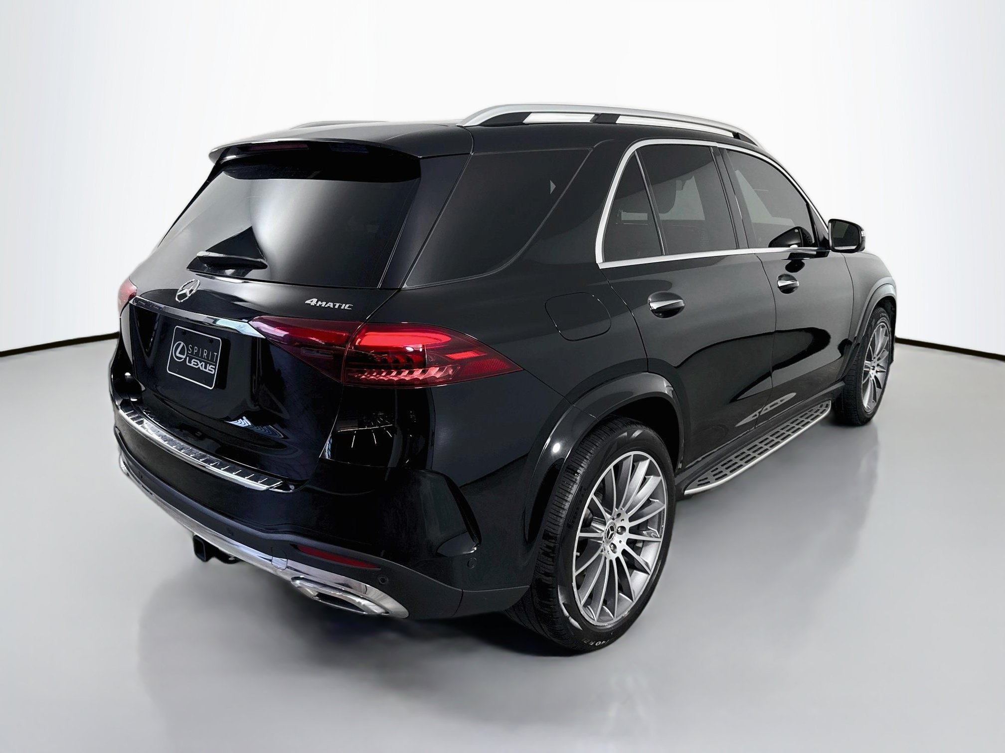 Used 2024 Mercedes-Benz GLE 350 4MATIC image 7