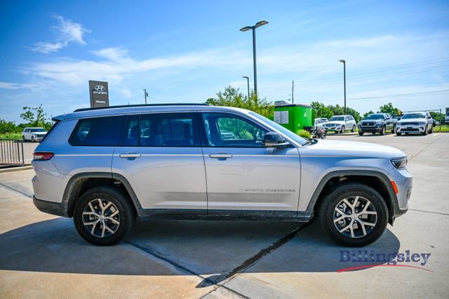 Used 2024 Jeep Grand Cherokee L Limited RWD image 6