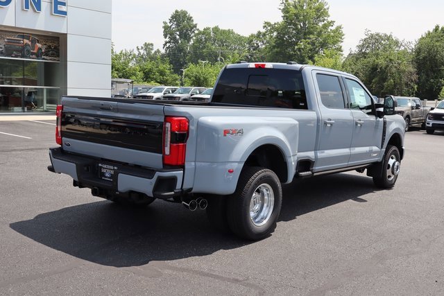 New 2025 Ford F350 Platinum image 3