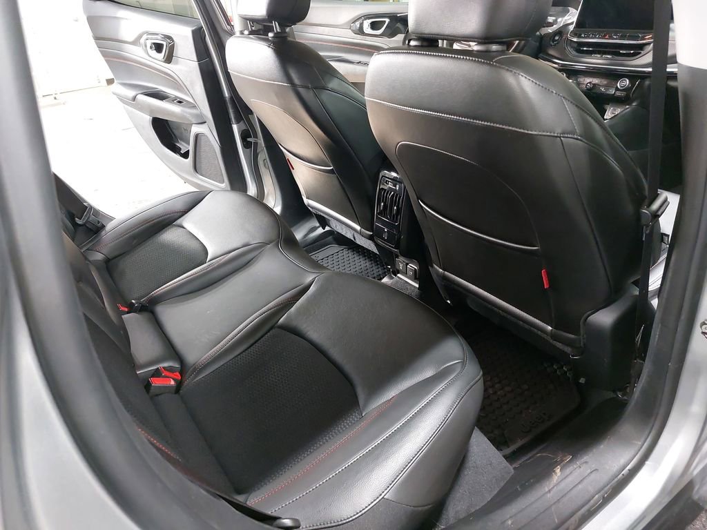 Used 2022 Jeep Compass Trailhawk w/ Trailhawk Convenience Group image 11