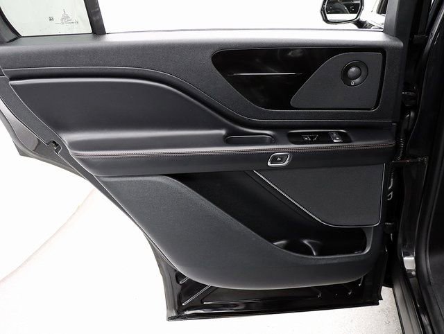 Used 2021 Lincoln Aviator Reserve w/ Equipment Group 201A AWD/4WD image 29