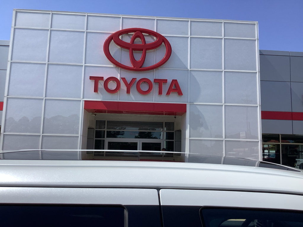 New 2026 Toyota Tundra Platinum w/ TRD Off-Road Package image 9