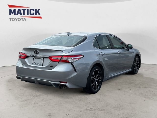 Used 2020 Toyota Camry SE w/ Convenience Package FWD image 7