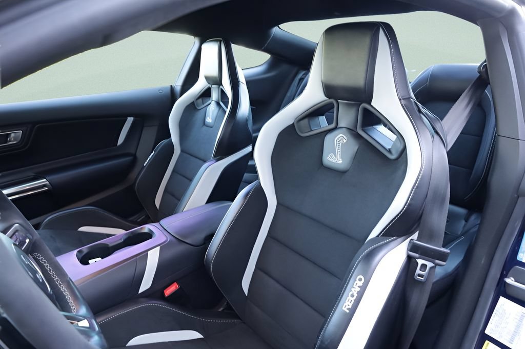 Used 2020 Ford Mustang Shelby GT500 w/ Technology Package RWD image 18