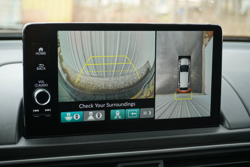 Used 2025 Honda Pilot Black Edition image 34
