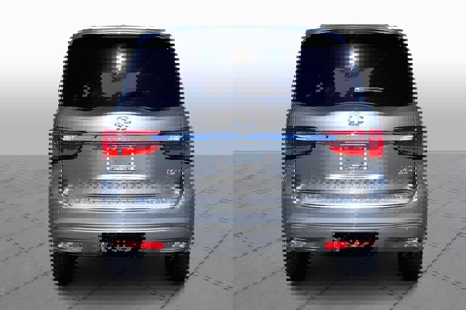 Used 2019 INFINITI QX80 Luxe image 5