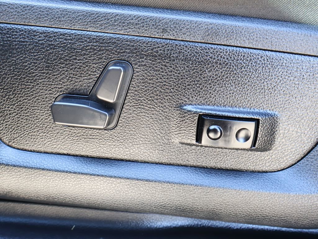 Used 2021 RAM 3500 Laramie AWD/4WD image 14