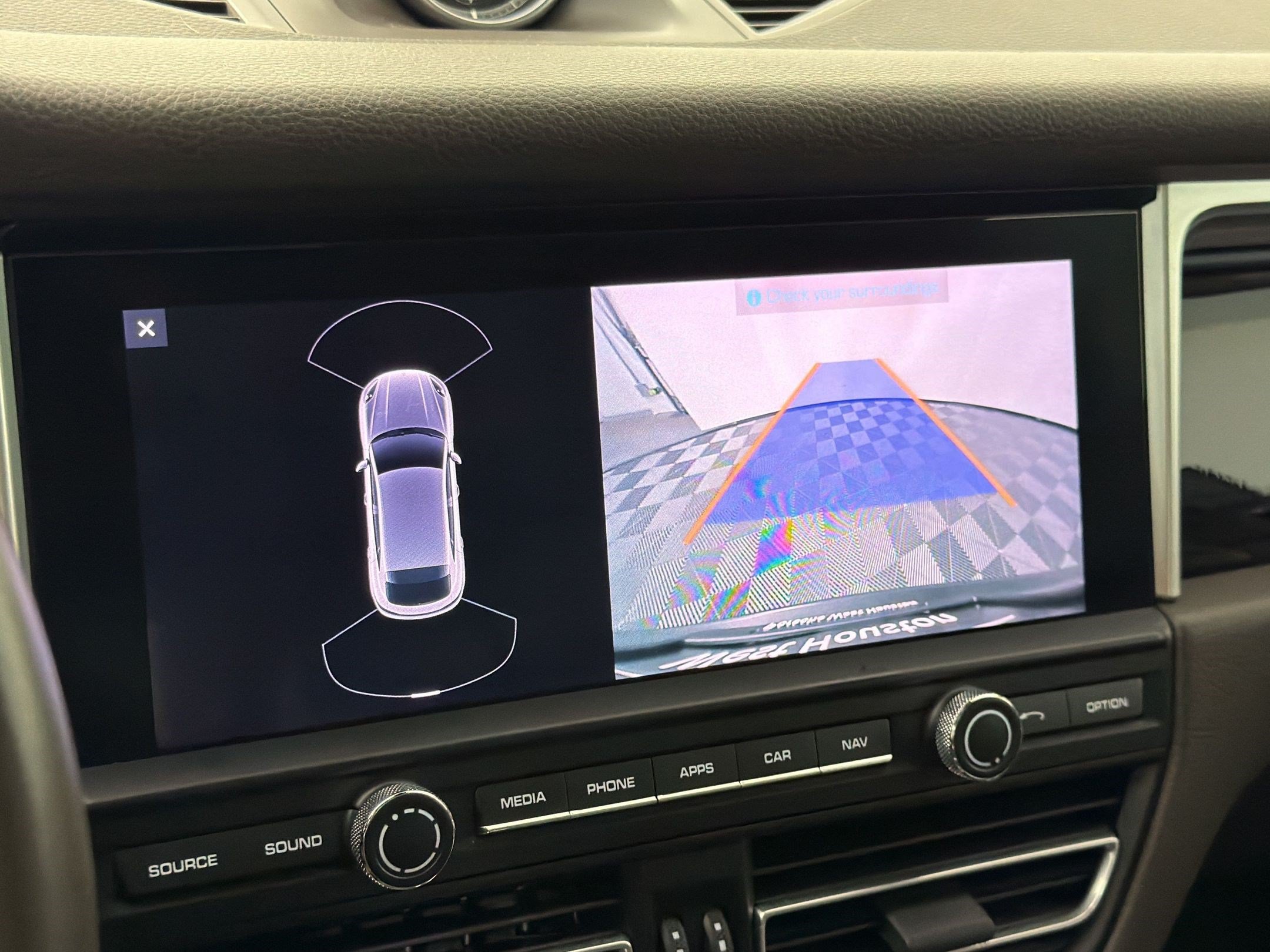 Used 2019 Porsche Macan AWD/4WD image 21