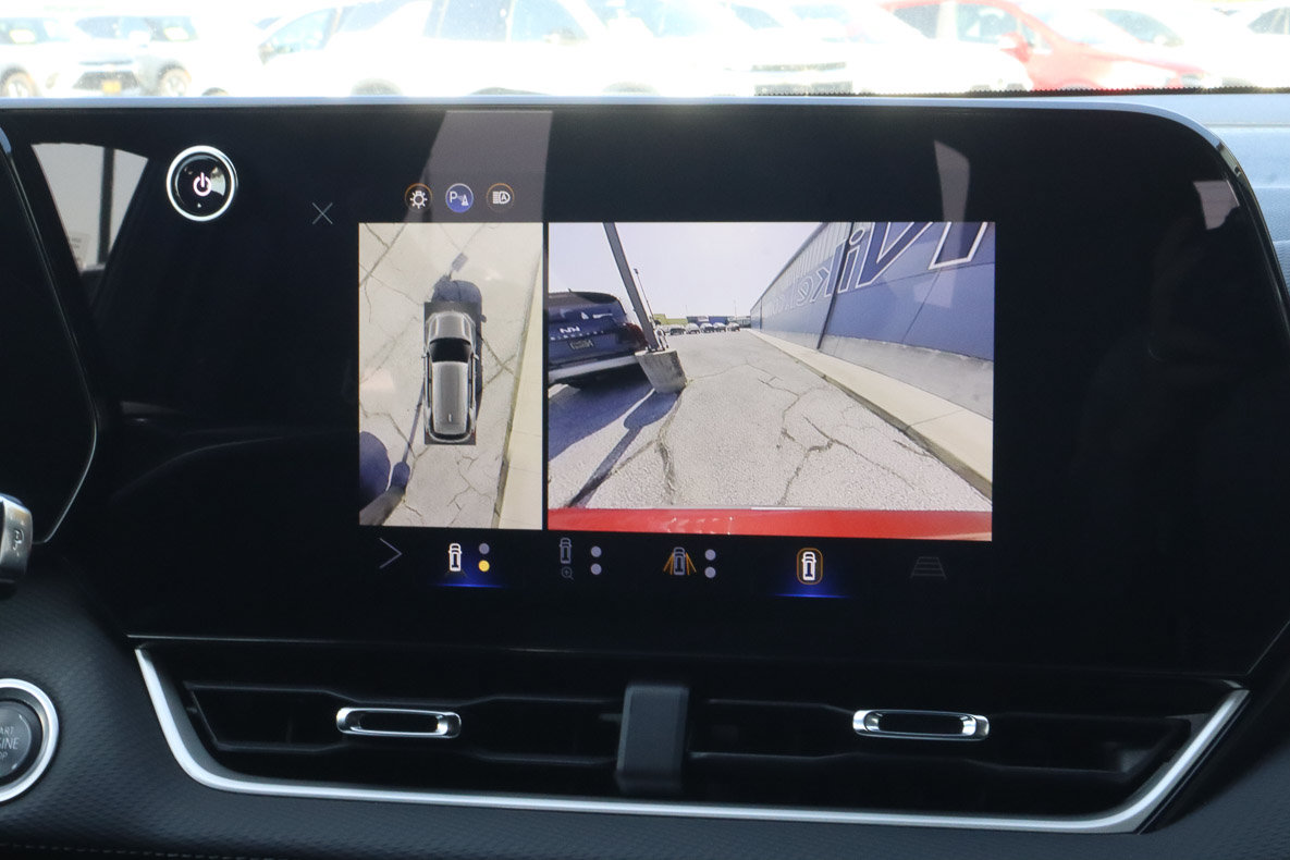 Used 2025 Chevrolet Equinox LT w/ Convenience Package II FWD image 12