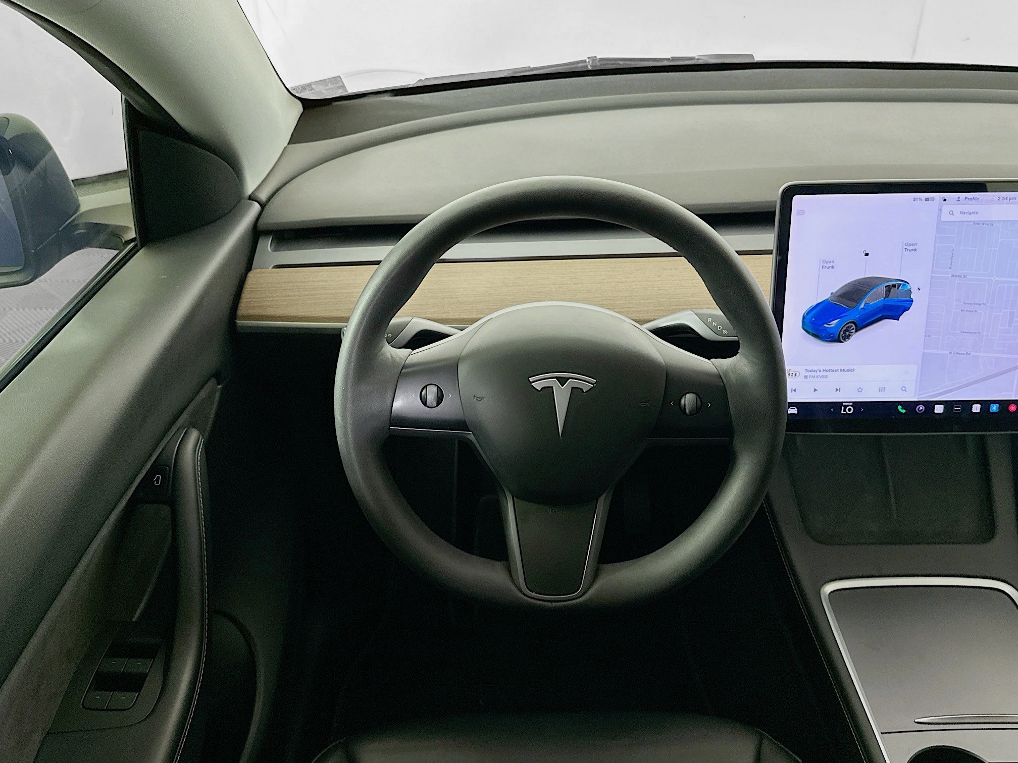 Used 2021 Tesla Model Y Long Range AWD/4WD image 17