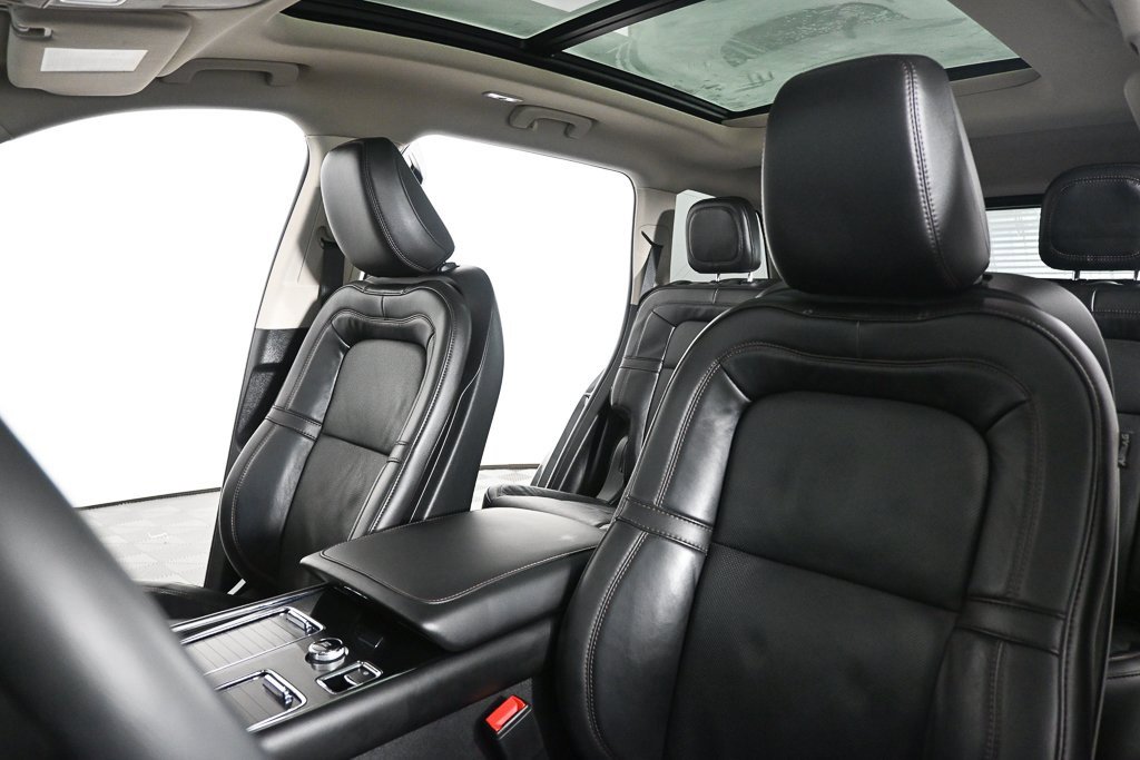 Used 2023 Lincoln Aviator Reserve w/ Elements Package Plus image 5
