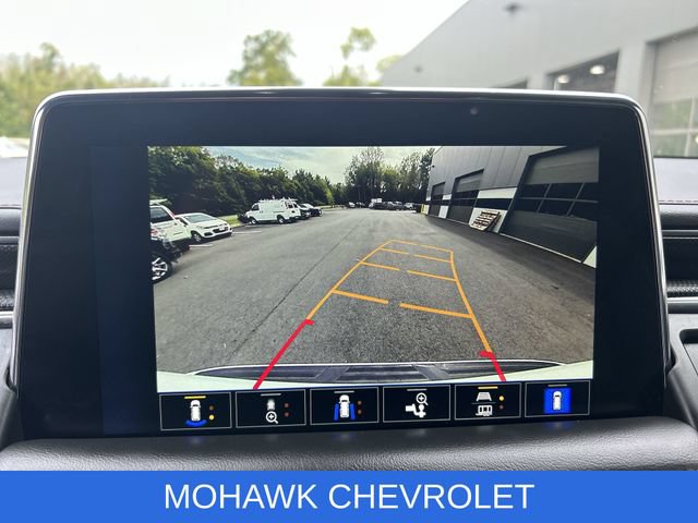 Used 2022 Chevrolet Suburban RST w/ Luxury Package AWD/4WD image 15