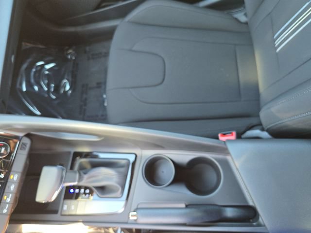 Certified 2025 Hyundai Elantra Sport FWD image 20