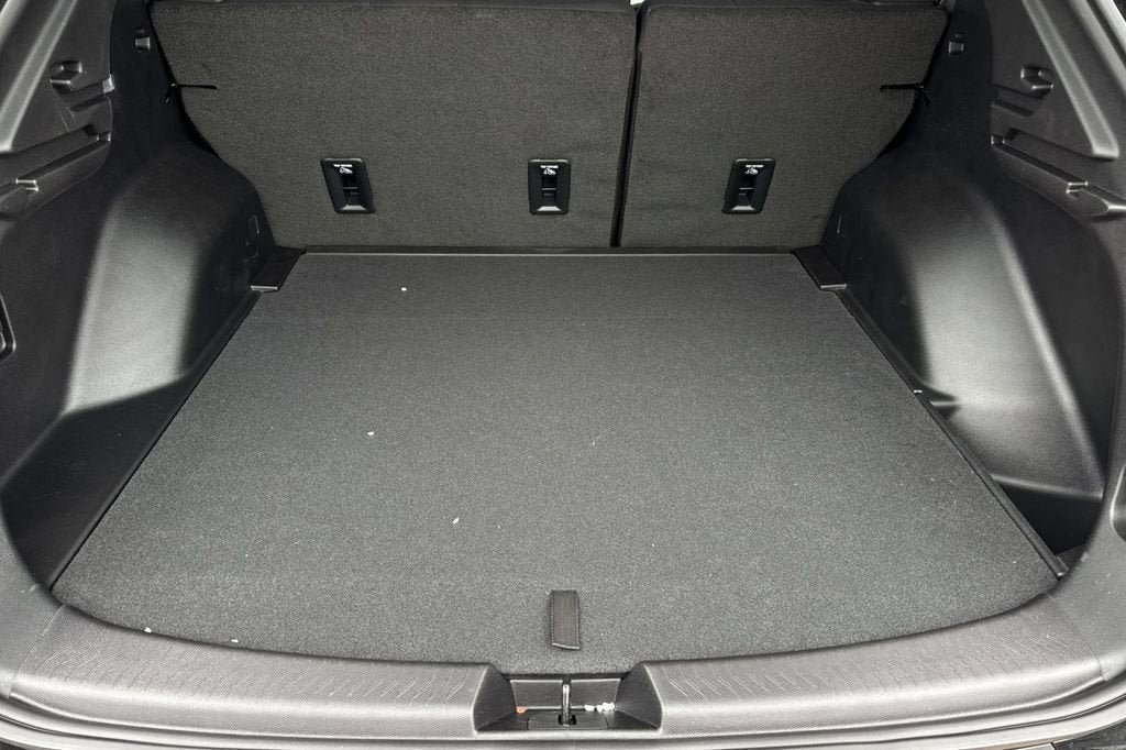 New 2026 Chevrolet Equinox EV LT w/ LPO, Blackout Package image 15