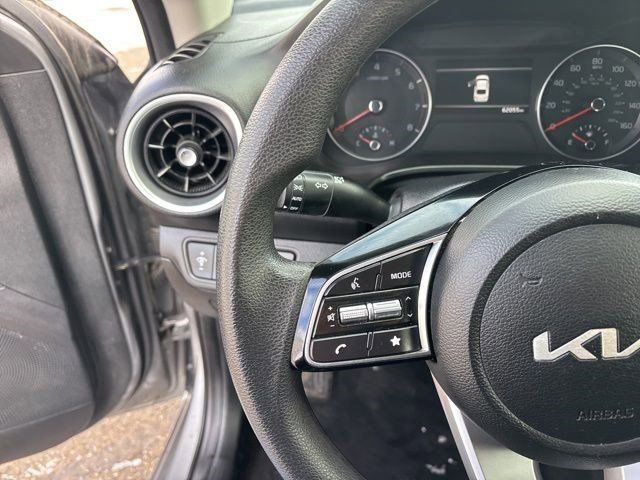 Used 2024 Kia Forte LXS image 17