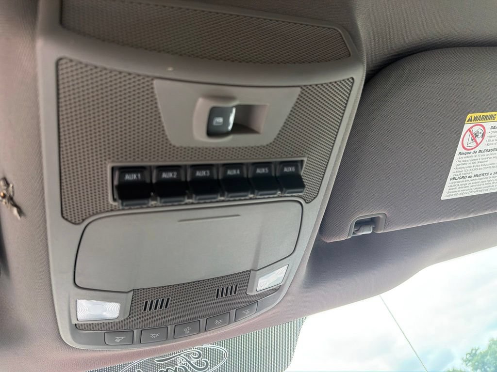 Used 2018 Ford F250 XLT w/ XLT Premium Package AWD/4WD image 14