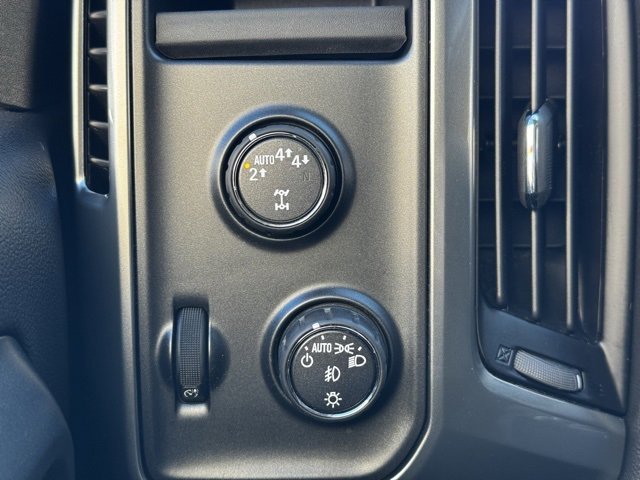 Used 2018 Chevrolet Silverado 1500 LT image 26