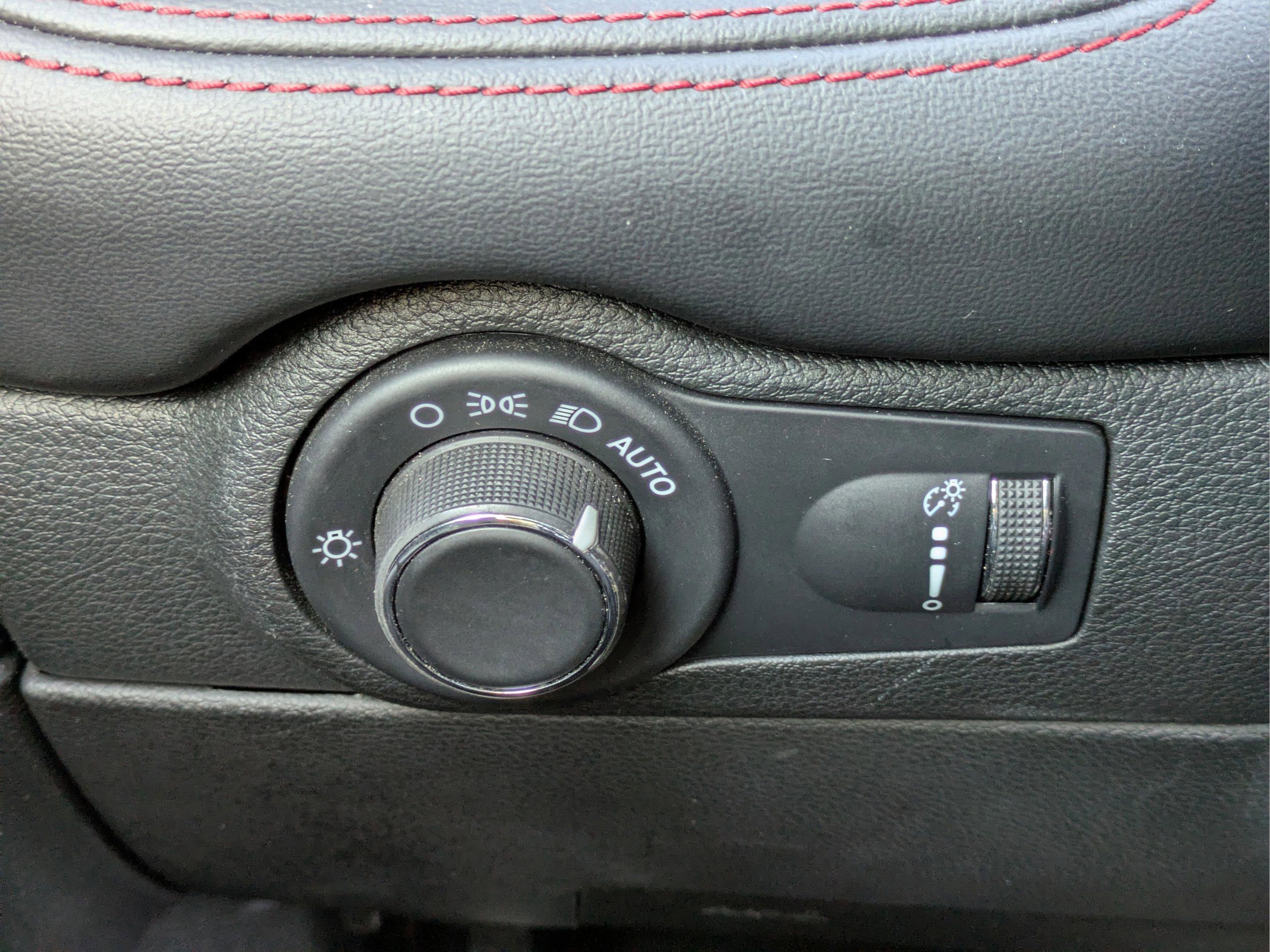 Used 2024 Dodge Durango GT image 29