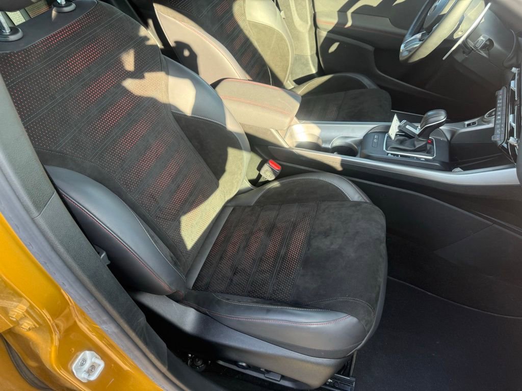 Used 2024 Dodge Hornet R/T w/ Track Pack image 15