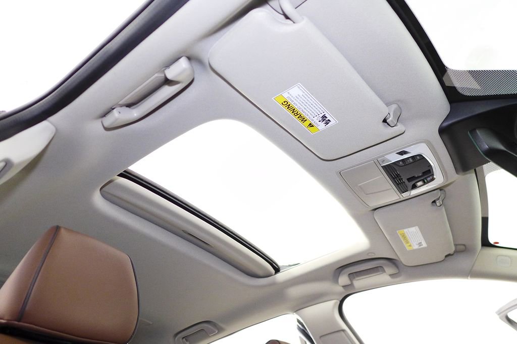 Used 2021 Acura TLX w/ Advance Package image 18