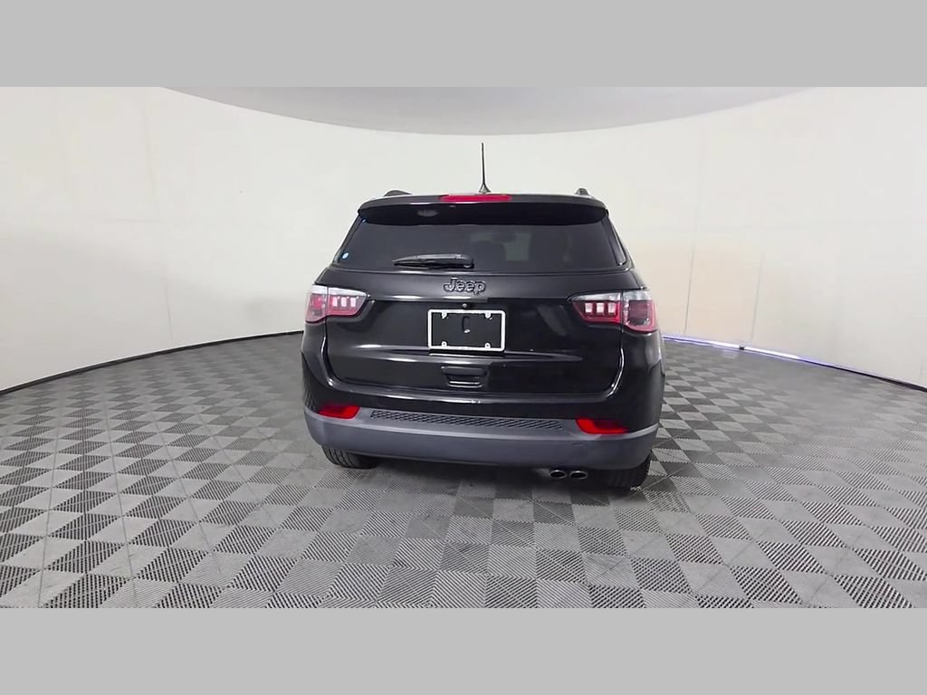 Used 2020 Jeep Compass Latitude FWD image 40