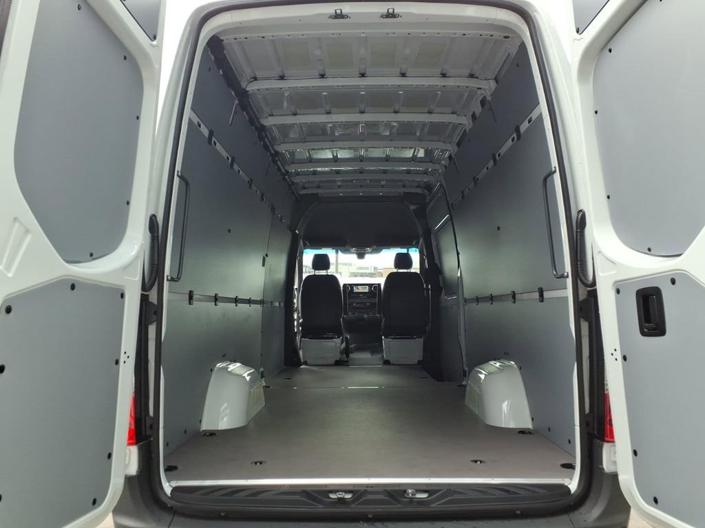 New 2026 Mercedes-Benz Sprinter 2500 image 26