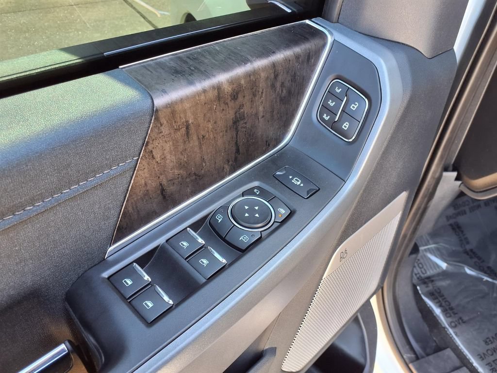 Used 2024 Ford F250 Lariat w/ Sport Appearance Package AWD/4WD image 25