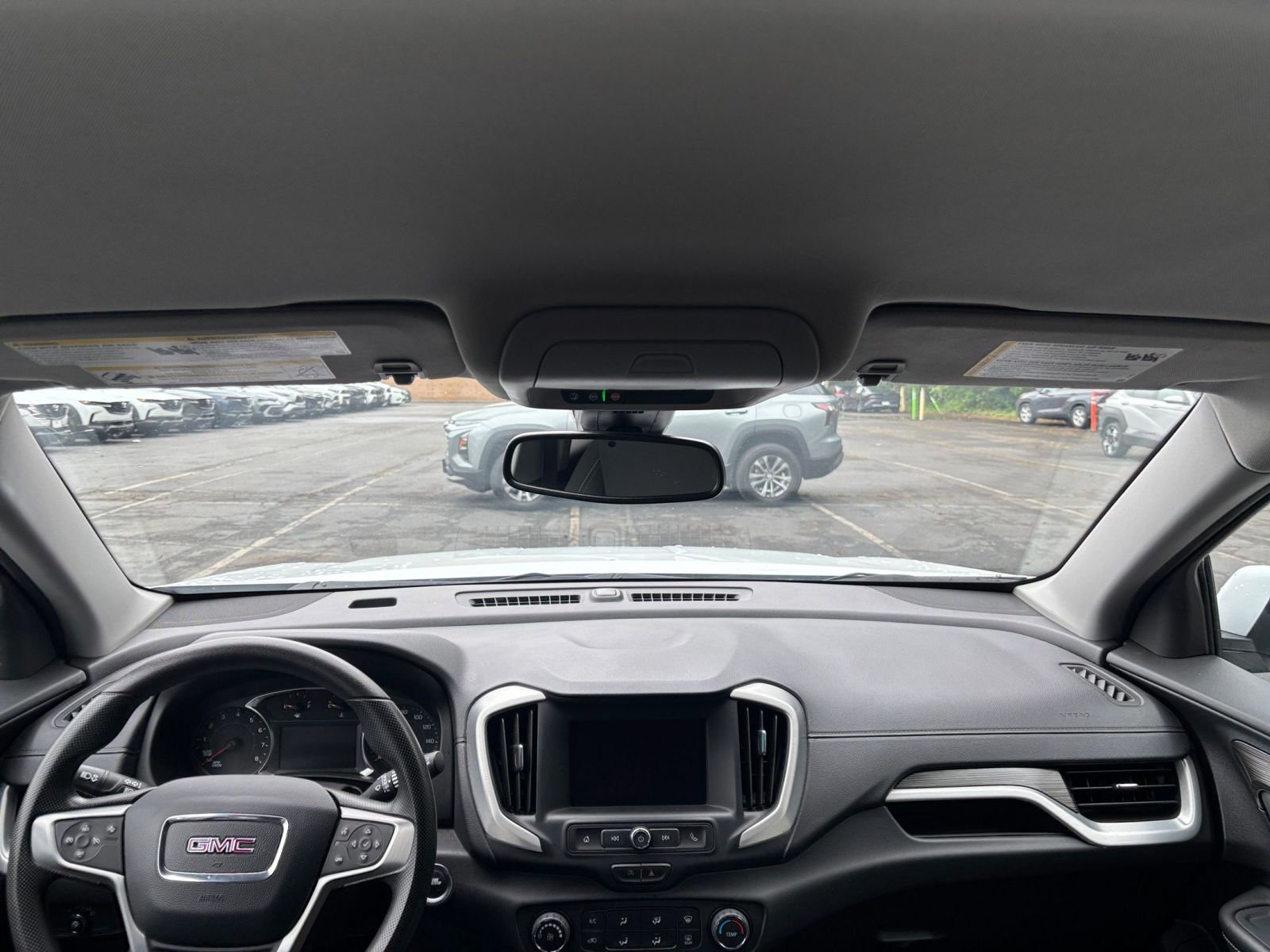 Used 2024 GMC Terrain SLE FWD image 32