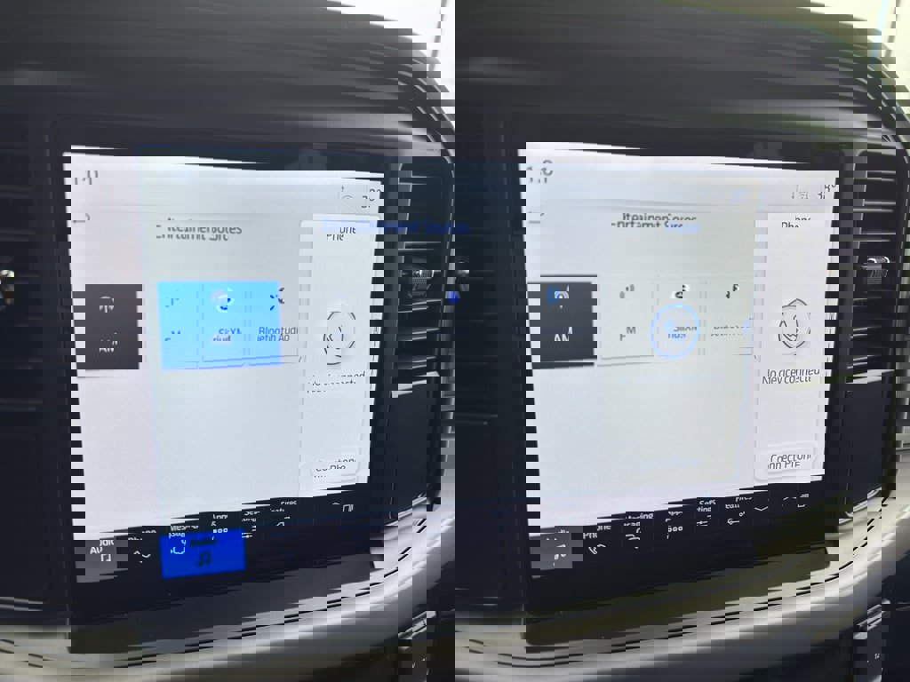 New 2025 Ford F150 XL w/ Equipment Group 103A High image 25