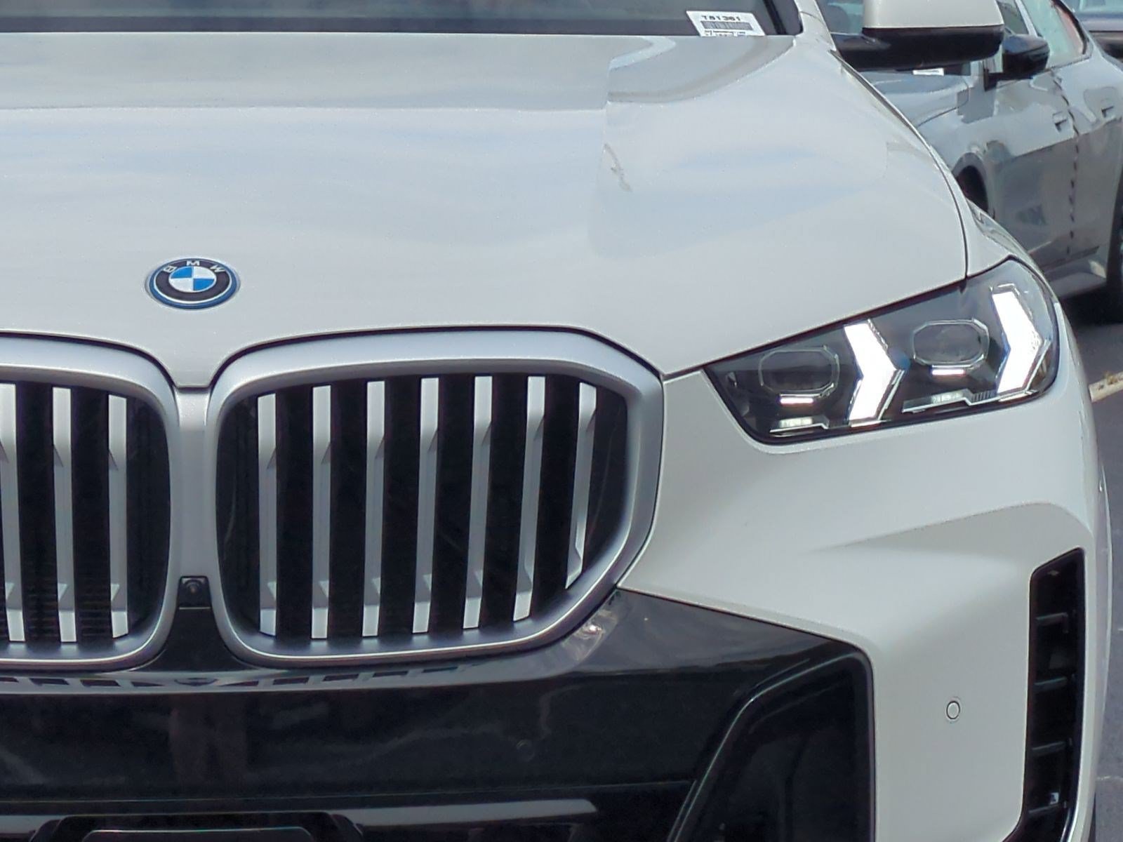 New 2026 BMW X5 xDrive50e w/ M Sport Package AWD/4WD image 6