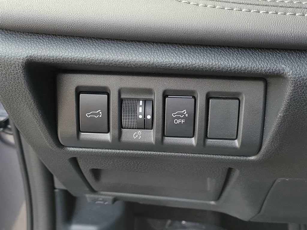 Used 2024 Subaru Outback Limited AWD/4WD image 32