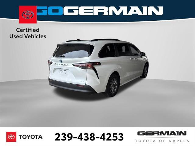 Certified 2025 Toyota Sienna XLE image 7
