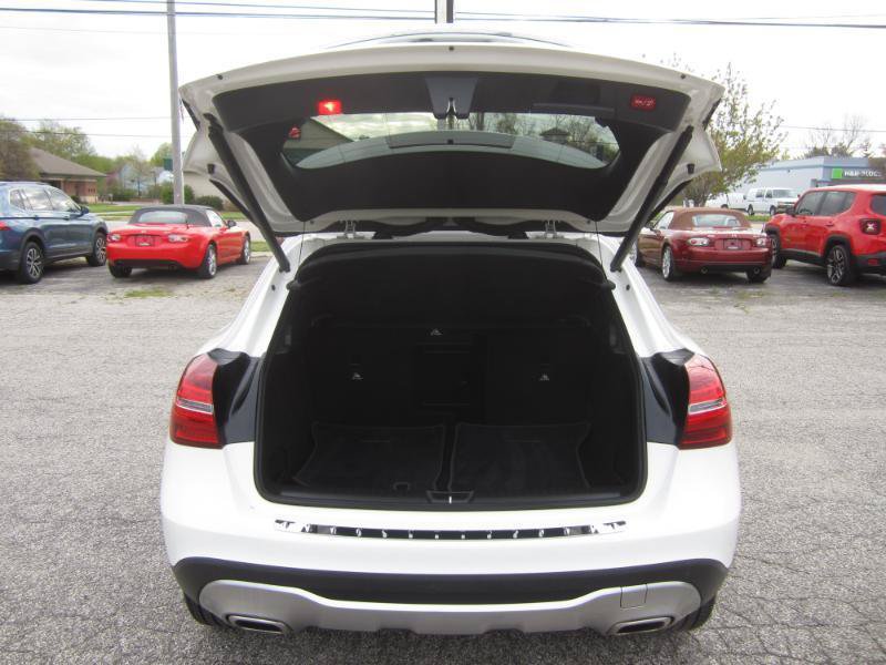 Used 2020 Mercedes-Benz GLA 250 4MATIC image 31