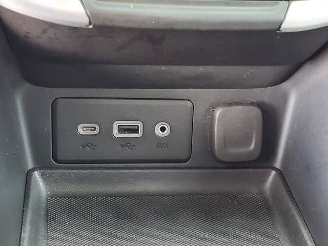 Used 2023 GMC Terrain SLE w/ LPO, Floor Liner Package image 28