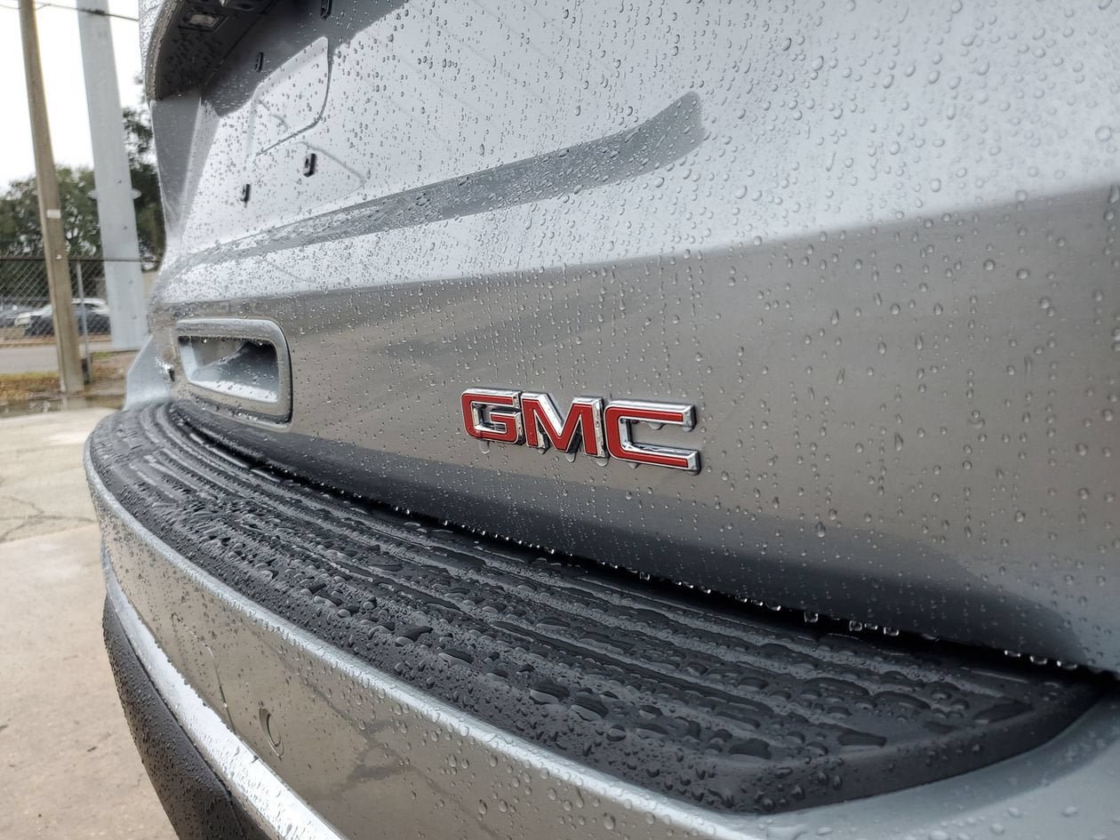 New 2026 GMC Yukon XL Denali w/ Sun & Power Step Package AWD/4WD image 7