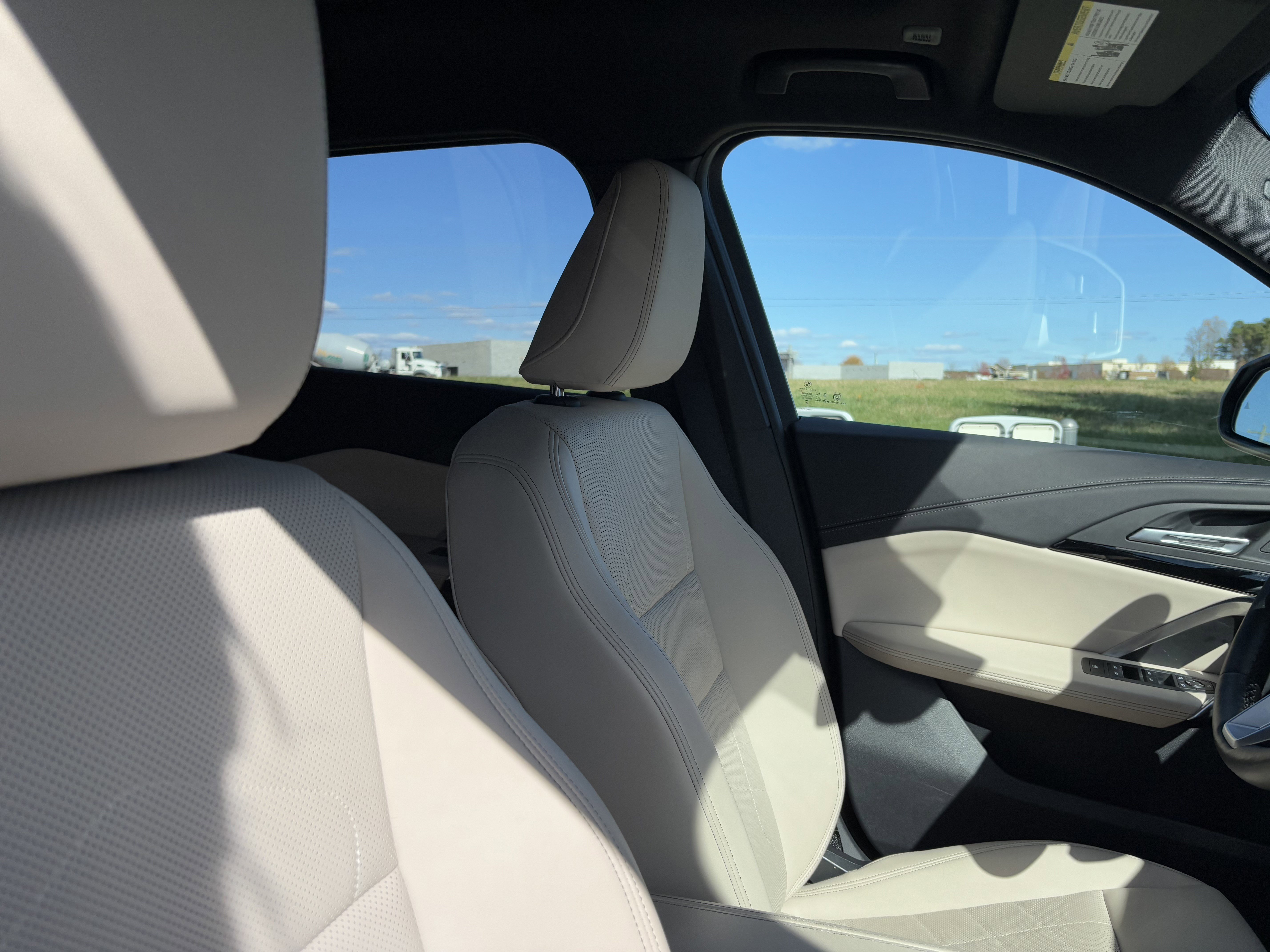 Certified 2025 BMW X1 xDrive28i w/ Technology Package image 35